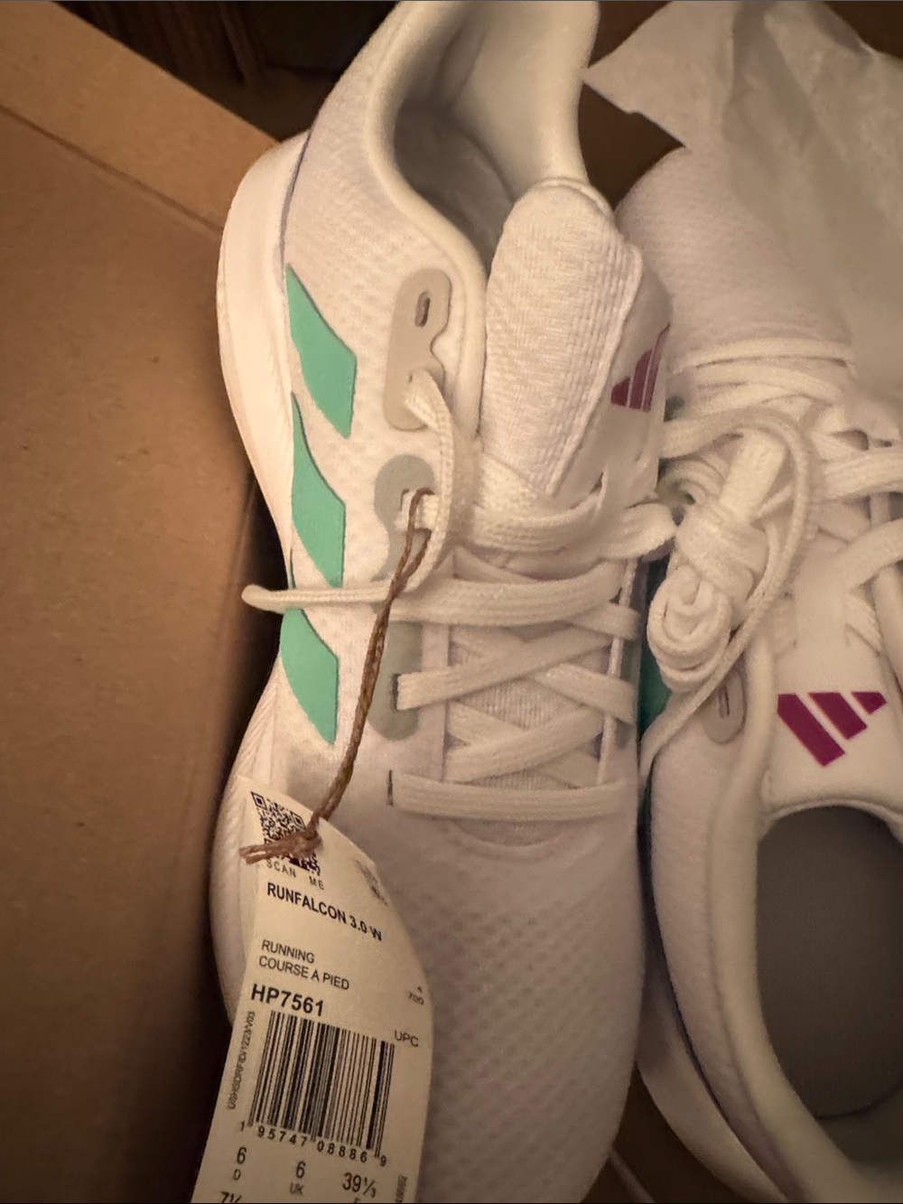 New adidas Women’s White Sneakers with Teal Stripes size 7.5